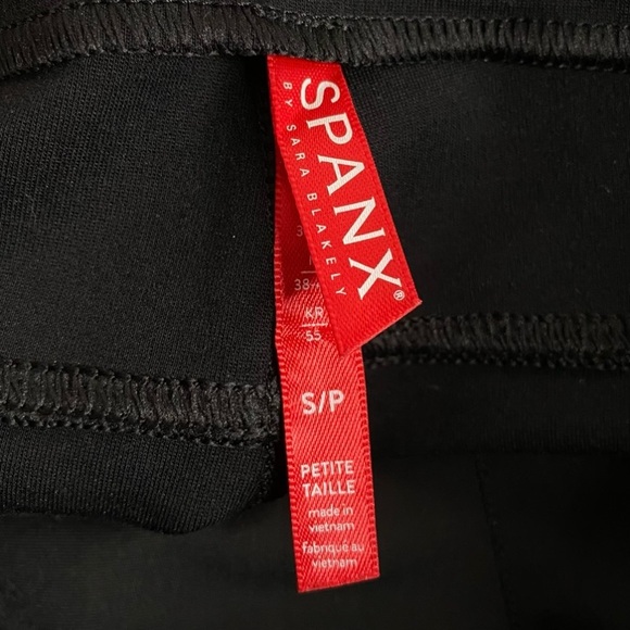 Spanx The Perfect Black Ankle Pants - Picture 8 of 12